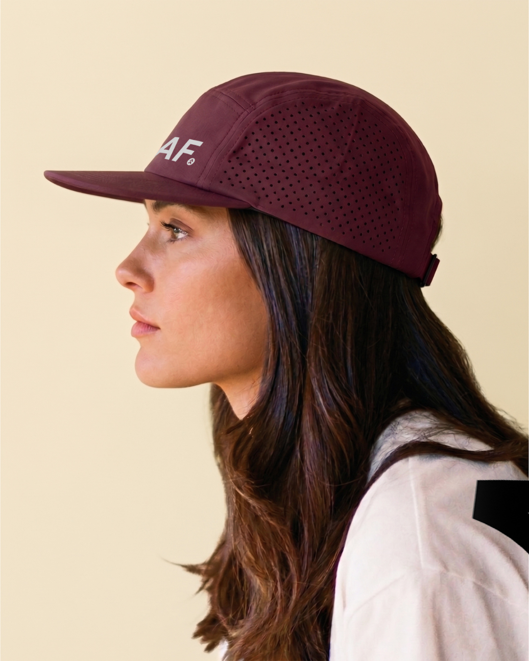 [GIVE AF] Running Hat - Cranberry