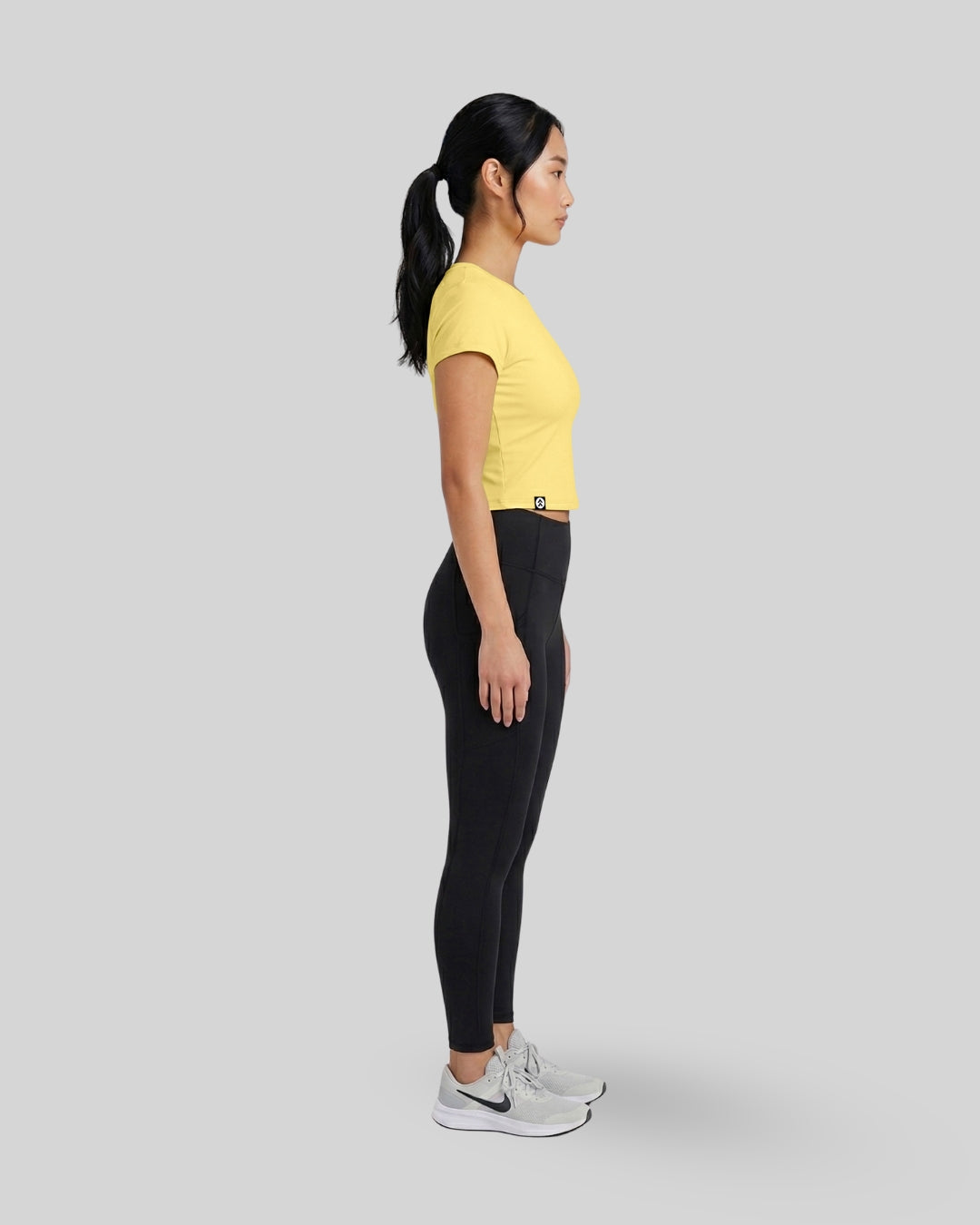 [INFINITECH] Training Crop Tee - Pannacotta-2