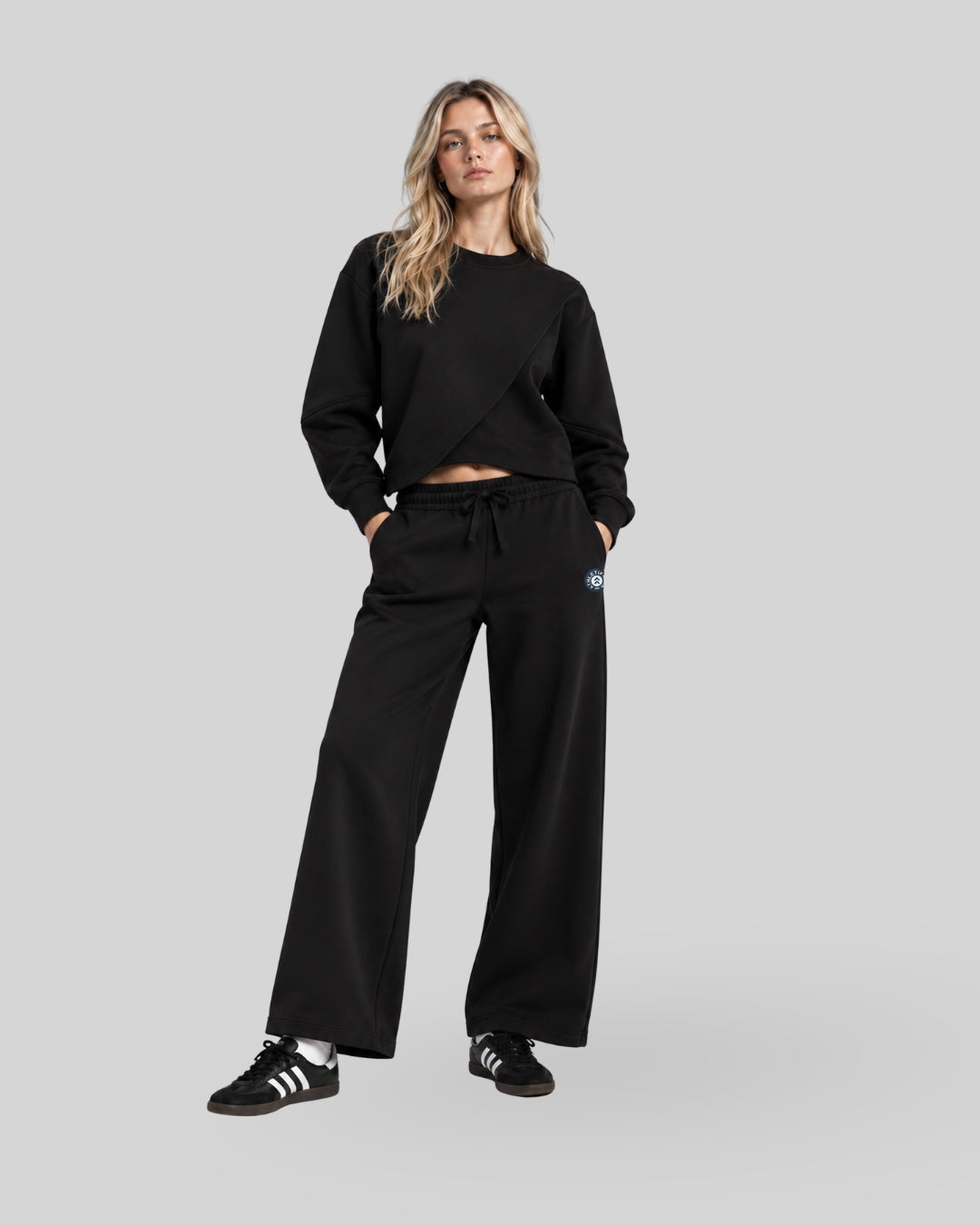 [ULTRALUX] Crossover Sweatshirt - Black