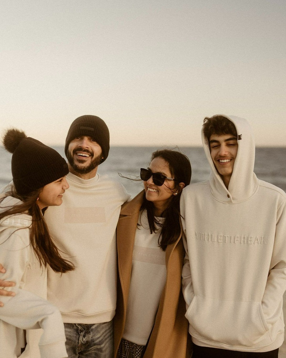 [CLASSIC] Pom Pom Beanie - Black - Beanie - Athletifreak | Athletic & Gym Wear, Athleisure