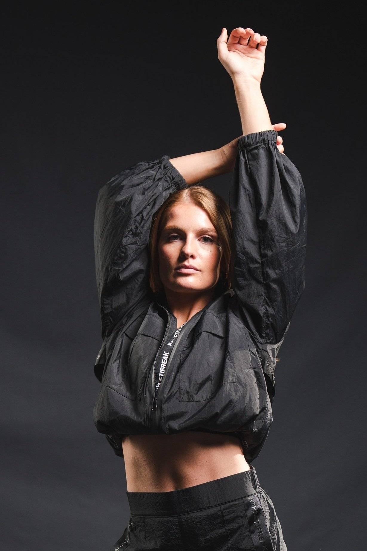 [AIRLITE] Spray Jacket - Black - Jacket - Athletifreak | Athletic & Gym Wear, Athleisure