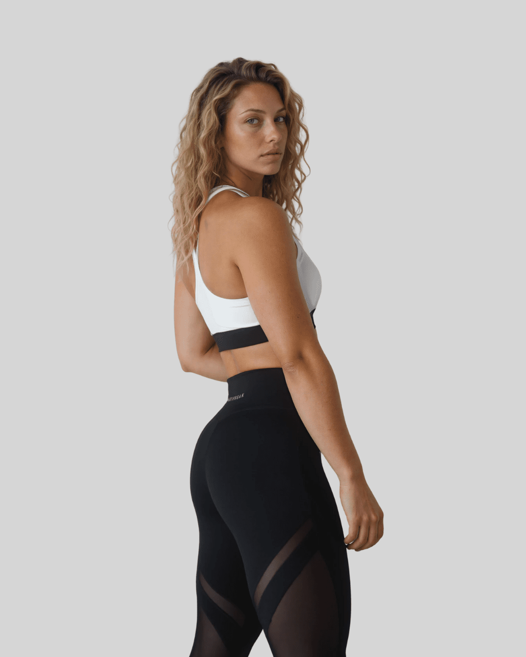 [CORE] Defynt Sportsbra - White / Black - Sportsbra - Athletifreak | Athletic & Gym Wear, Athleisure