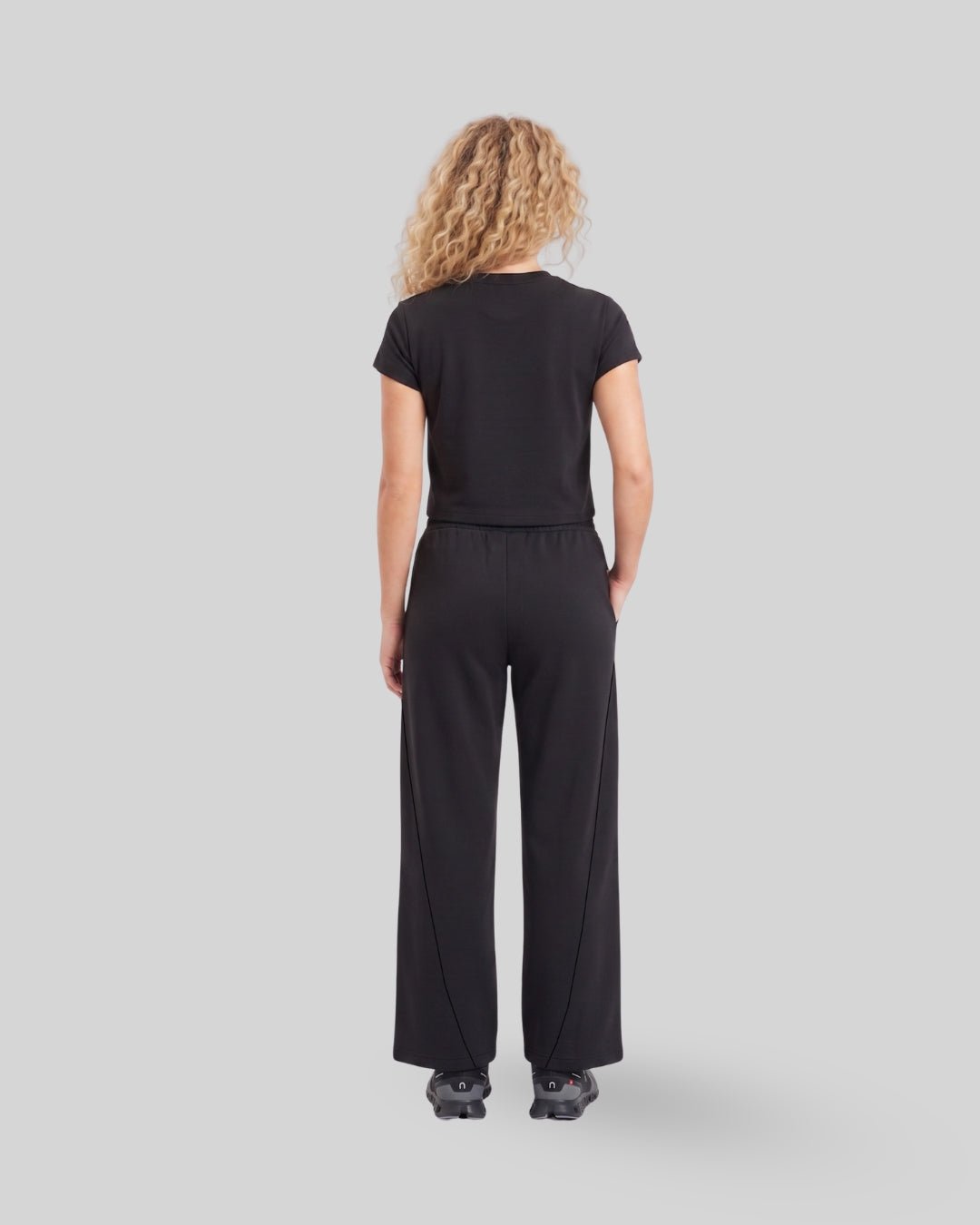 [HYBRID] Classic Crop Tee - Black - Tee - Athletifreak | Athletic & Gym Wear, Athleisure