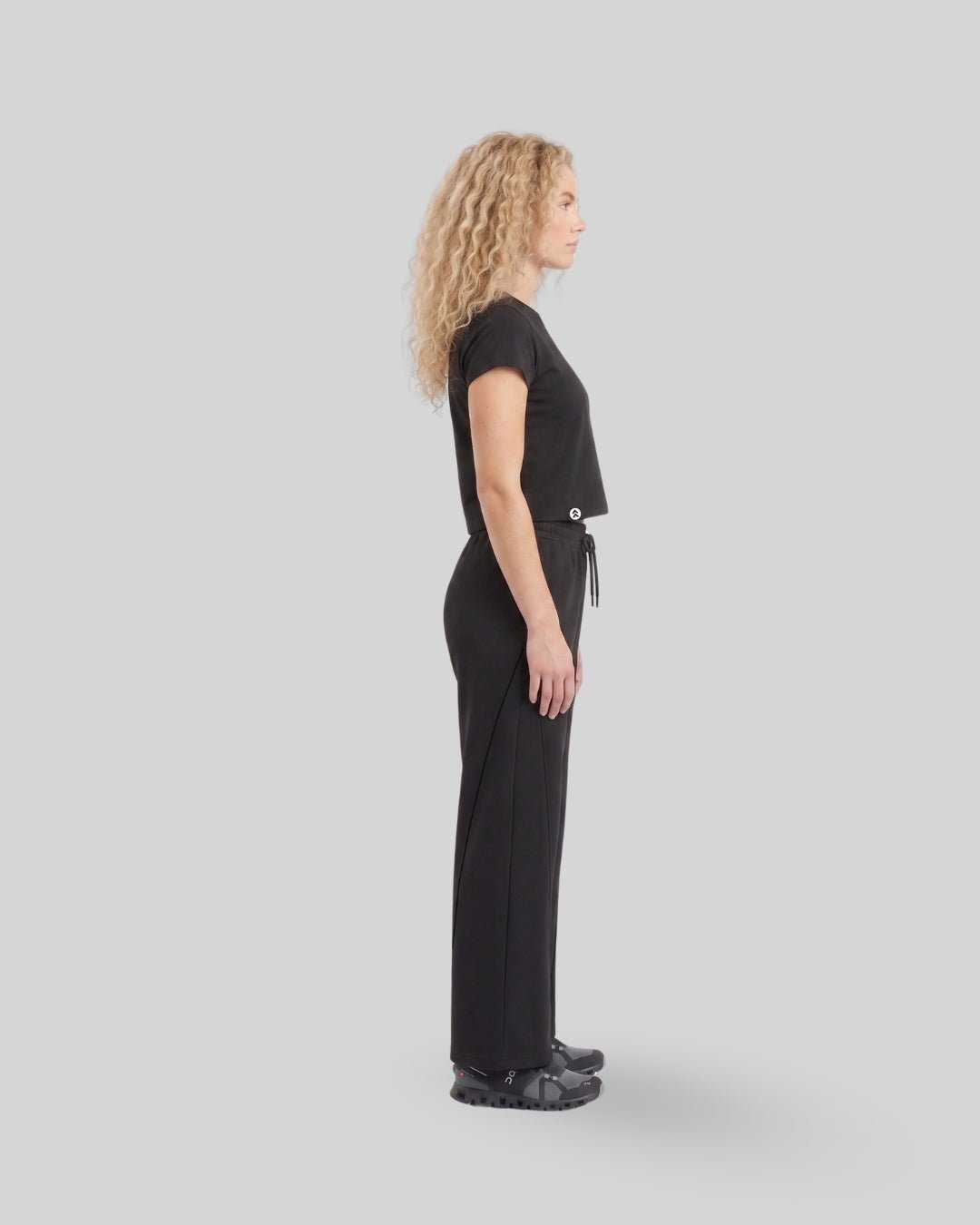 [HYBRID] Classic Crop Tee - Black - Tee - Athletifreak | Athletic & Gym Wear, Athleisure
