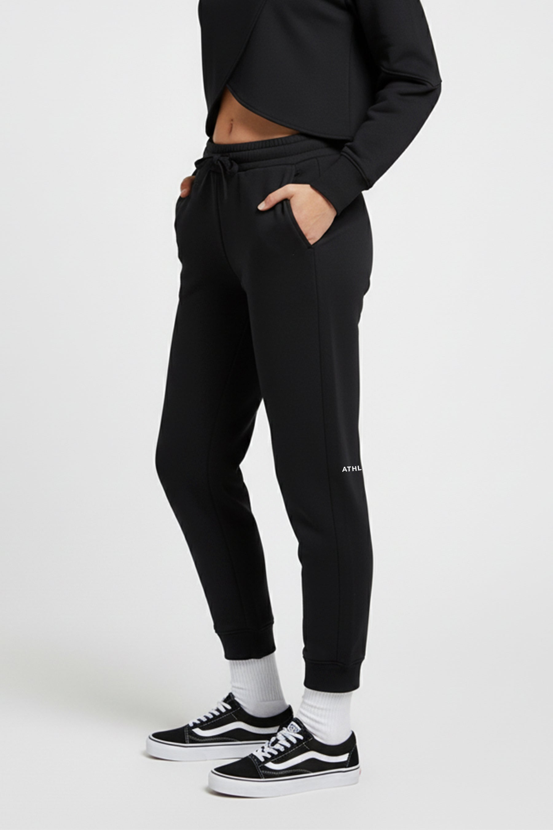 [ULTRALUX] Offline Joggers - Black-3