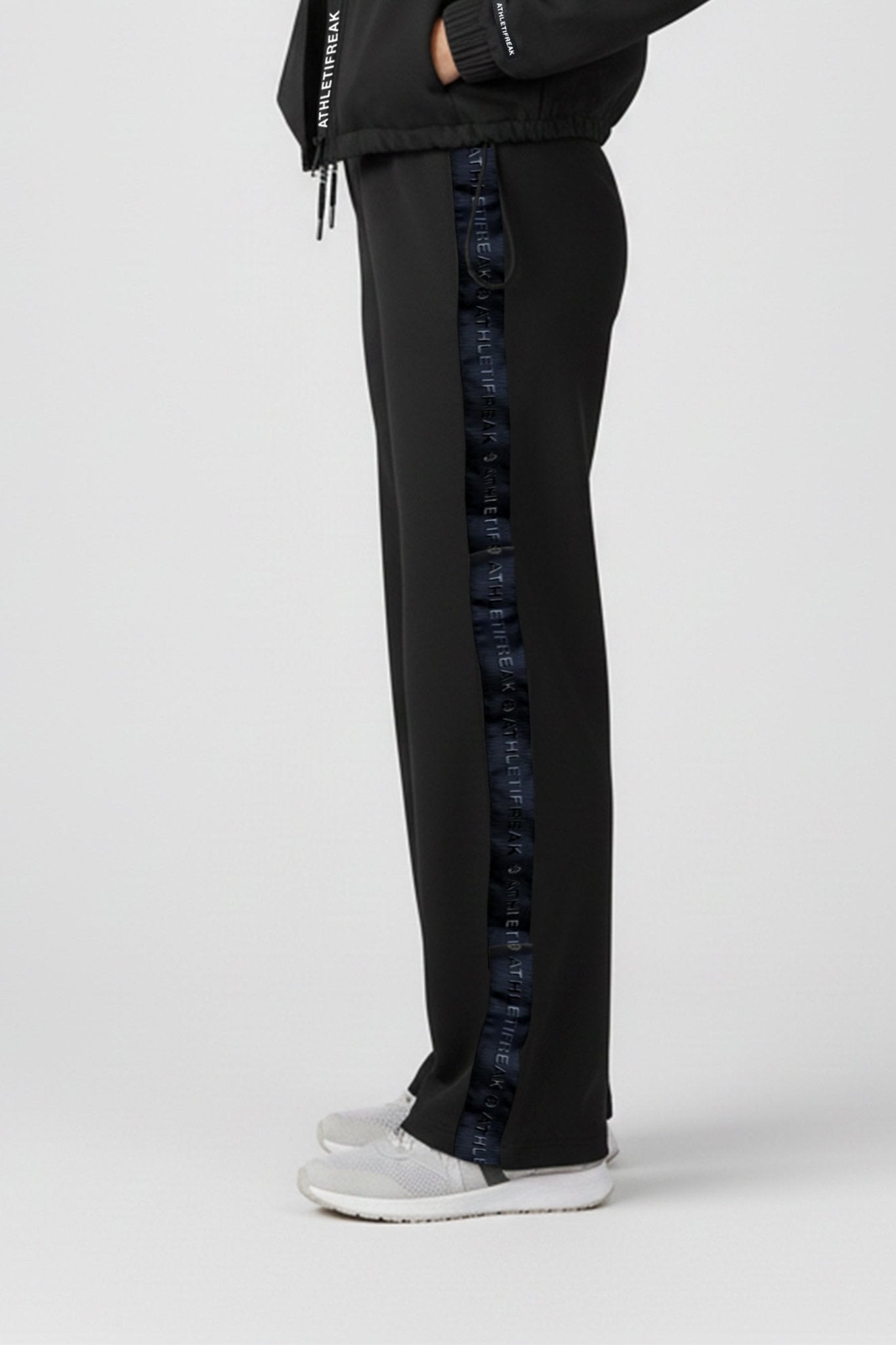 [ULTRALUX] Weekender Pants - Black - sweatpants - Athletifreak | Athletic & Gym Wear, Athleisure